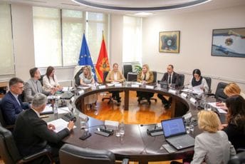 Zasijedao Nacionalni komitet za razvoj finansijske edukacije: Podržan nastavak projekta „Robotika za najmlađe“ Zasijedao Nacionalni komitet za razvoj finansijske edukacije: Podržan nastavak projekta „Robotika za najmlađe“