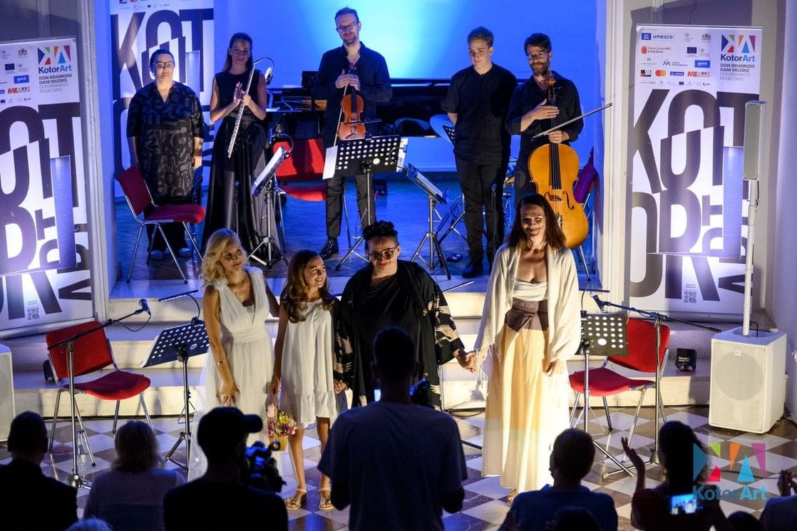 Dramski program KotorArta: Premijere “Stuba srama” i “Krave”, mladi autori i nove festivalske saradnje