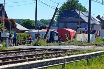 Belgija: Nekoliko osoba stradalo nakon što je voz udario u školski minibus