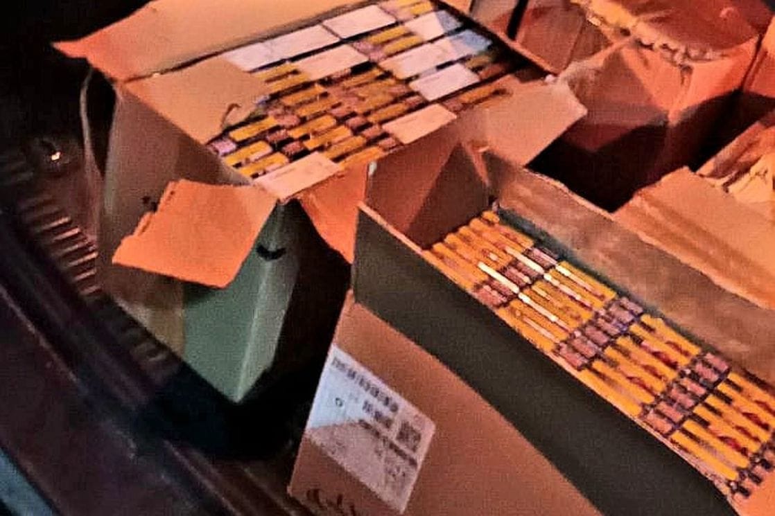 Policija pretresla vozilo Rožajca: Pronašli 2.200 paklica cigareta sa akciznim markicama drugih država