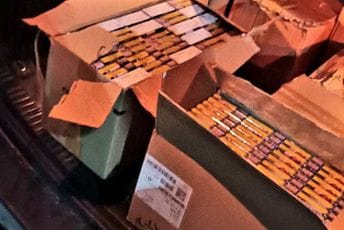 Policija pretresla vozilo Rožajca: Pronašli 2.200 paklica cigareta sa akciznim markicama drugih država