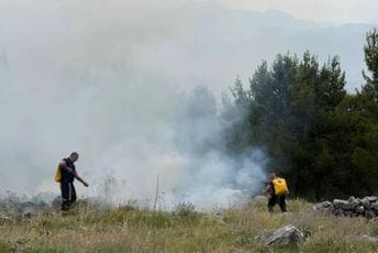 Vatrogasci intervenisali na Malom brdu: Gorjela trava