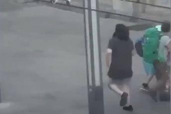 (VIDEO) Cirih: Muškarac nožem povrijedio troje ljudi na željezničkoj stanici (VIDEO) Cirih: Muškarac nožem povrijedio troje ljudi na željezničkoj stanici