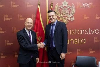 Vuković: Za pet godina udvostručen životni standard građana, očuvana finansijska održivosti i smanjen javni dug Vuković: Za pet godina udvostručen životni standard građana, očuvana finansijska održivosti i smanjen javni dug