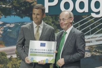 Mujoviću uručeno prestižno priznanje EK; Glavni grad: Gradovi sa "Mission Label" statusom imaju povlašćen pristup evropskim fondovima Mujoviću uručeno prestižno priznanje EK; Glavni grad: Gradovi sa "Mission Label" statusom imaju povlašćen pristup evropskim fondovima