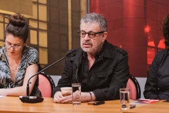 "Romeo i Julija" sjutra premijerno na sceni CNP; Mićunović: Kad se god latite Šekspira u prednosti ste jer imate savremeno tkivo "Romeo i Julija" sjutra premijerno na sceni CNP; Mićunović: Kad se god latite Šekspira u prednosti ste jer imate savremeno tkivo