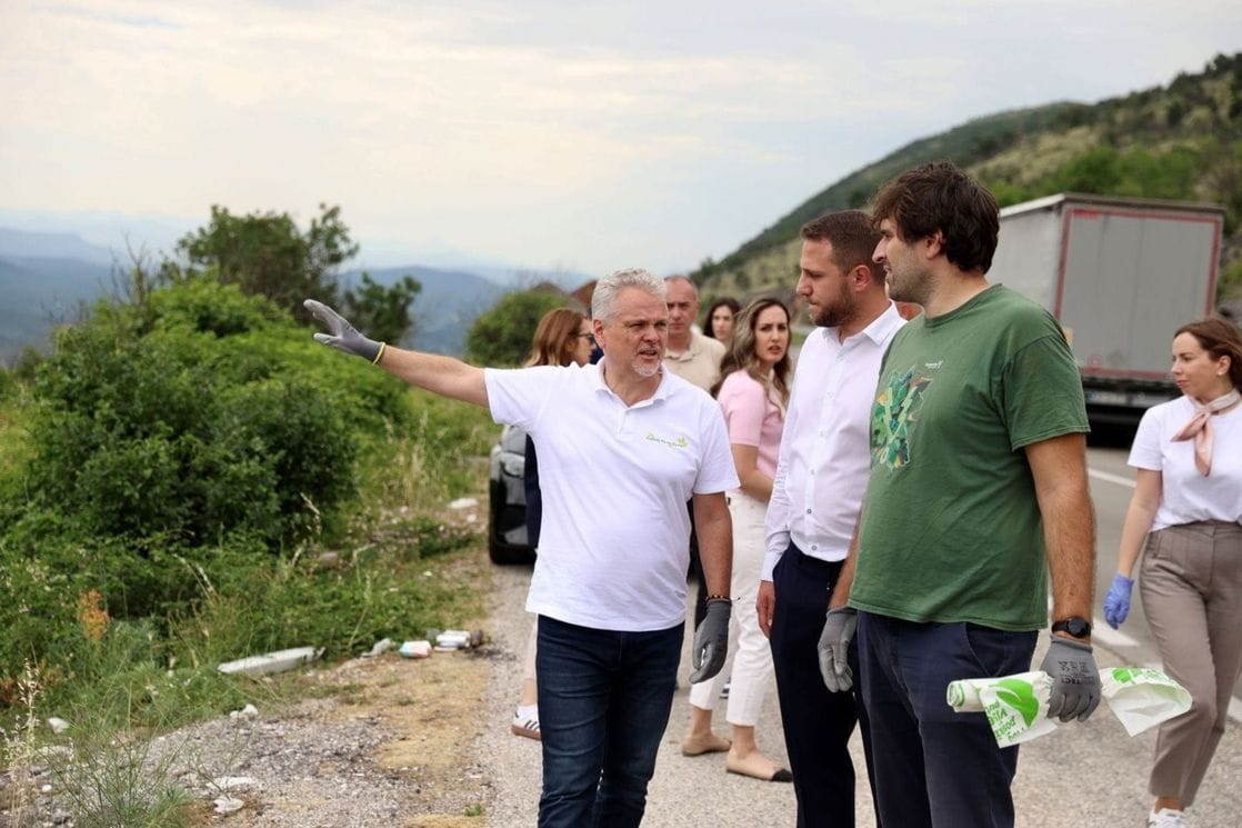 U Danilovgradu i Nikšiću organizovane akcije čišćenja; Satler: Ne smijemo dozvoliti da postoje ovakve ilegalne deponije