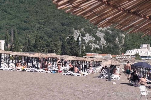 Na našim plažama danas je nešto više kupača nego proteklih dana