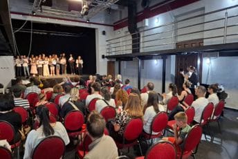 Dodjelom diploma završen jubilarni MIGC u Tivtu: Evo ko su pobjednici po kategorijama Dodjelom diploma završen jubilarni MIGC u Tivtu: Evo ko su pobjednici po kategorijama