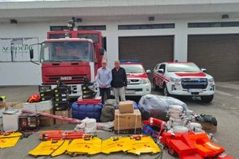 Bešović posjetio Službu zaštite i spašavanja Tuzi: Donirali vozilo i opremu