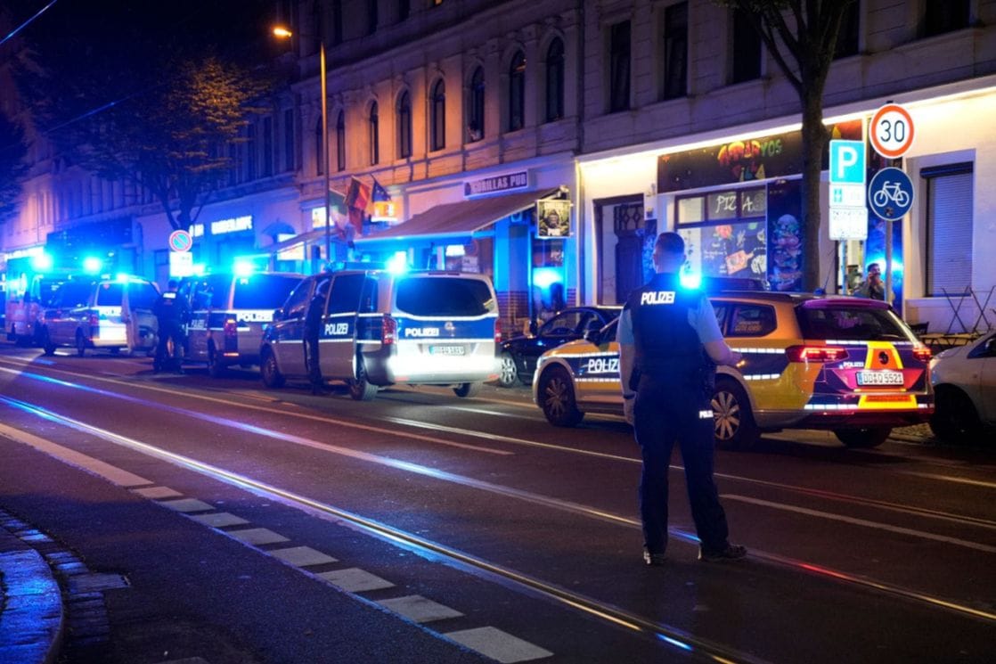 Haos u Njemačkoj: Državljanin Srbije ranio policajca, pa se zabarikadirao u kući sa djecom