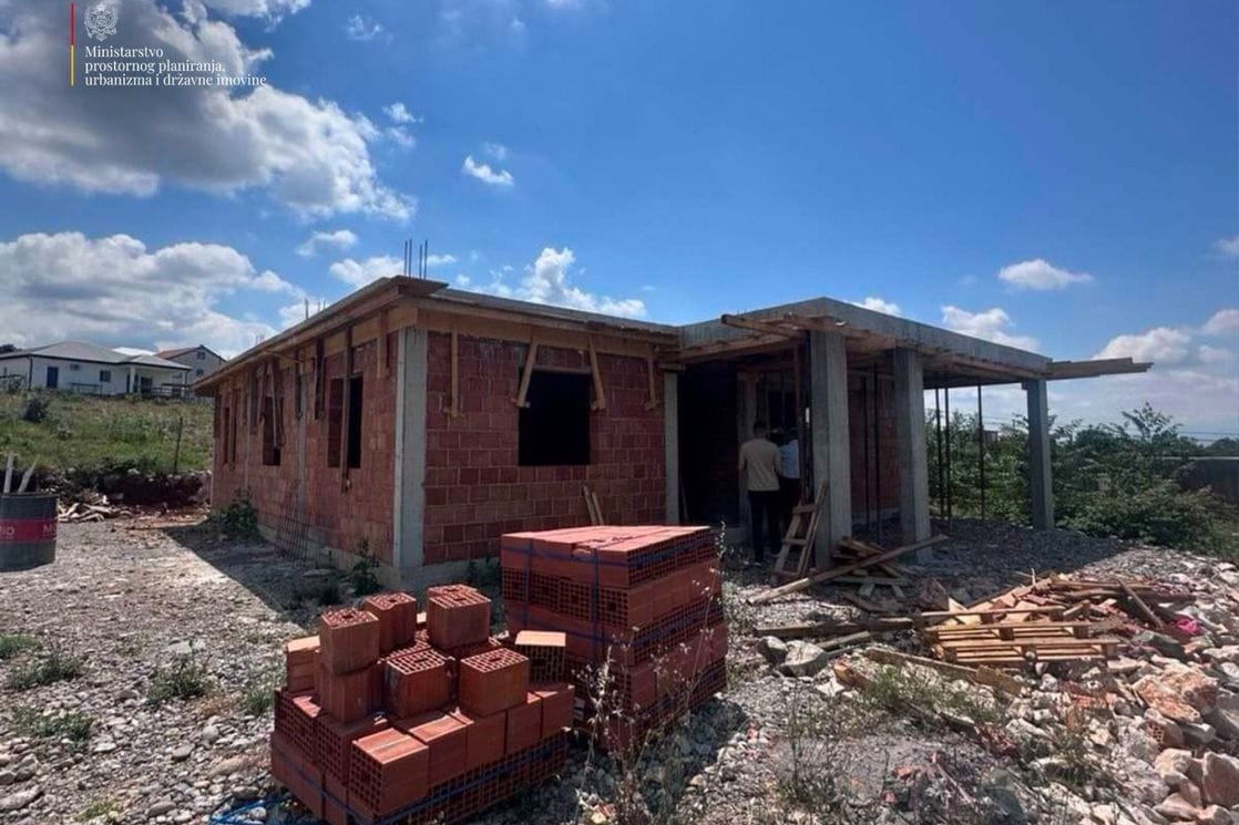 Pojačane kontrole na Kakarickoj gori: Procesuirano 15 osoba zbog bespravne gradnje, najavljena i rušenja objekata