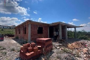 Pojačane kontrole na Kakarickoj gori: Procesuirano 15 osoba zbog bespravne gradnje, najavljena i rušenja objekata