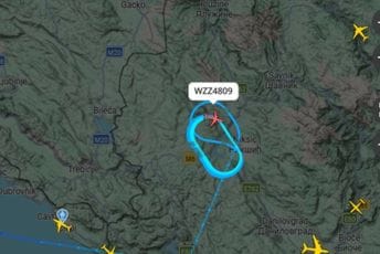 Više putničkih aviona večeras kruži iznad Crne Gore