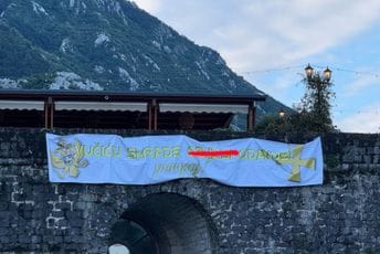Na više lokacija u našoj državi osvanule uvrede na Vučićev račun