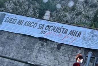 Na više lokacija u našoj državi osvanuli transparenti povodom Vučićevog dolaska