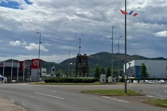 Povremeno i prođe po neki automobil: Pogledajte kako je u Donjoj Gorici (FOTO)