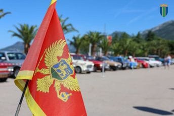(FOTO/VIDEO) U Baru predstavljeno više od 50 oldtajmera (FOTO/VIDEO) U Baru predstavljeno više od 50 oldtajmera
