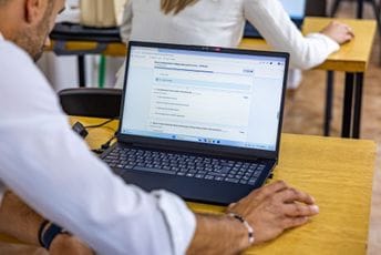 Radulović: Pomorska ovlašćenja od sada se stiču kroz elektronske ispite, prva digitalna polaganja 15. juna Radulović: Pomorska ovlašćenja od sada se stiču kroz elektronske ispite, prva digitalna polaganja 15. juna