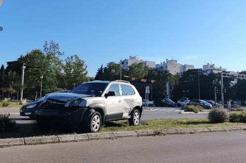 Saobraćajna nezgoda u Baru: Povrijeđeni žena i dijete