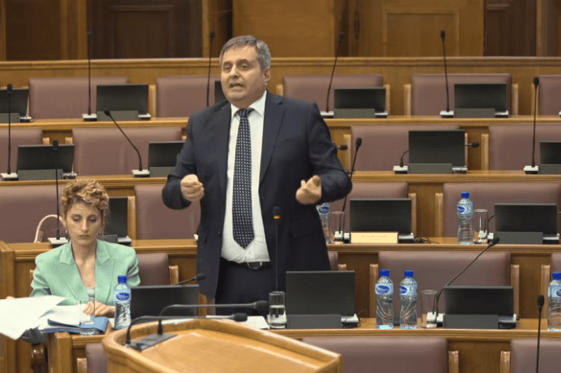 Radunović: Prve zgrade na Veljem brdu počinju da s