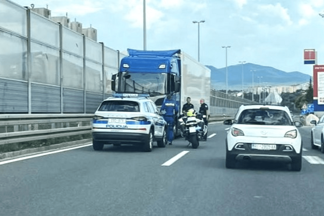 Drama na auto-putu u Hrvatskoj: Vozio kamion supro