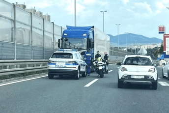 Drama na auto-putu u Hrvatskoj: Vozio kamion suprotnom trakom Drama na auto-putu u Hrvatskoj: Vozio kamion suprotnom trakom