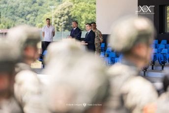 Bečić: Naša majka i jedina otadžbina Crna Gora, zasijala kao najljepša zvijezda na evropskom tlu Bečić: Naša majka i jedina otadžbina Crna Gora, zasijala kao najljepša zvijezda na evropskom tlu