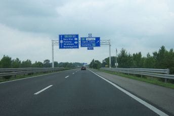 Mađarska: Osmoro poginulih u sudarima na auto-putu Mađarska: Osmoro poginulih u sudarima na auto-putu