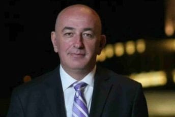 Umro bivši diplomata Arsim Zekoli