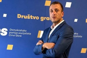 Kašćelan: Vlast u Tivtu se raspada, nefunkcionalnost očigledna na svim nivoima Kašćelan: Vlast u Tivtu se raspada, nefunkcionalnost očigledna na svim nivoima