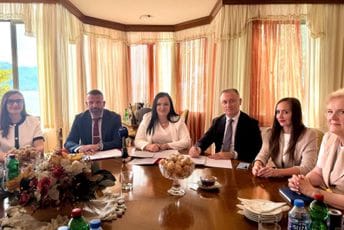 Nišić, Gutić i Perčobić potpisali Memorandum za program START 20: Nova šansa za mlade bez roditeljskog staranja
