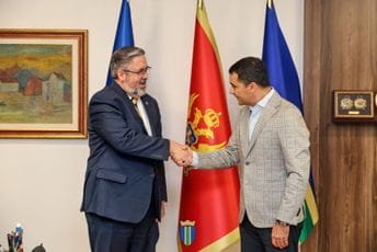 Raičević ugostio Majkla Kiza: Zajednički cilj stvaranje novih razvojnih prilika, jačanja ekonomije i unapređenja kvaliteta života građana Raičević ugostio Majkla Kiza: Zajednički cilj stvaranje novih razvojnih prilika, jačanja ekonomije i unapređenja kvaliteta života građana