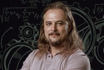 Slobodan Stanić, izvršni direktor Remid Vis: Znanje, rad i stvaranje vratiti na pijedestal ekonomije Slobodan Stanić, izvršni direktor Remid Vis: Znanje, rad i stvaranje vratiti na pijedestal ekonomije