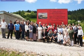 Jakšić-Stojanović: Ulaganjem u seoske škole jačamo razvoj lokalnih zajednica i stvaramo bolje uslove da djeca napreduju u sredinama u kojima odrastaju