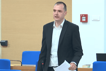 Krnić: Kad bi da skrenu pažnju sa neispunjenih obećanja, političari pribjegavaju identitetskim temama Krnić: Kad bi da skrenu pažnju sa neispunjenih obećanja, političari pribjegavaju identitetskim temama