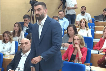 Klikovac: DPS neće glasati Mujovićev izvještaj Klikovac: DPS neće glasati Mujovićev izvještaj