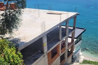 Ulcinj: Nastavili da grade i nakon zabrane inspekcije, policija podnijela krivične prijave