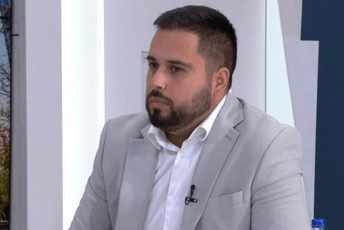 SNP tvrdi da je odbornik DPS-a bio uzdržan prilikom glasanja za imenovanje ulice po Slavoljubu Šćekiću; Arsović: Nisam glasao