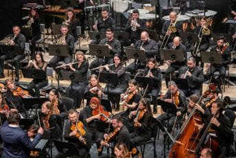 Veče filmske muzike Džona Vilijamsa i Hauarda Šora: Crnogorski simfonijski orkestar na Ljetnjoj sceni Muzičkog centra