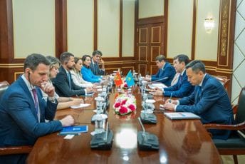 Milatović sa Košanovim: Crna Gora i Kazahstan mogu mnogo više da urade zajedno Milatović sa Košanovim: Crna Gora i Kazahstan mogu mnogo više da urade zajedno