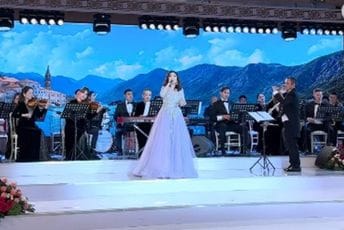 (VIDEO): Pogledajte posebne trenutke iz Kazahstana: Pjesme "Još ne sviće rujna zora" i "Ivanova korita" izvedene u čast Crne Gore