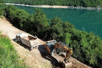 (FOTO i VIDEO) Bemax u Plužinama gradi više od puta: Kružna saobraćajnica za pristup jednom od najvećih turističkih potencijala