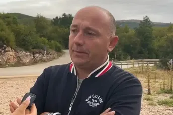 Prčanj: Nikšićanin spasio Francuskinju koju je odvukla morska struja
