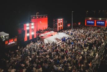 (FOTO) Pogledajte kako je bilo na proslavi 35 godina DPS; Živković: Na izborima ćemo okončati agoniju i vratiti ozbiljnost državnoj politici