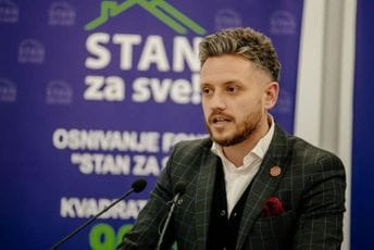Radovanić: Mujović priznao da je ideja 'Stan za sve' bolja i realnija od projekta Velje brdo