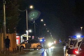 Saobraćajna nezgoda ispred kapije zatvora u Spužu