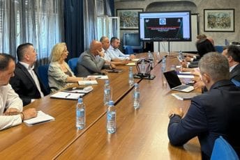 Crna Gora razmatra pristupanje Interpolovom projektu za borbu protiv mafije