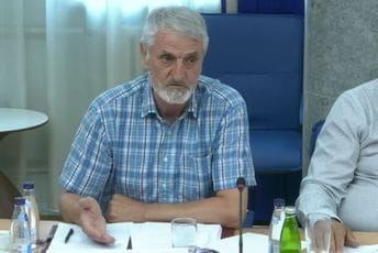 Penzioneri se "zahvalili" Popović što brine o njihovoj ishrani: Ove godine je suša, ne možemo ni na livadu izaći