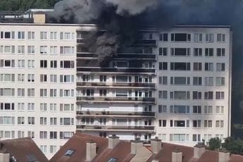 (VIDEO) Belgija: Više osoba poginulo u požaru u stambenoj zgradi u Antverpenu , ima i povrijeđenih
